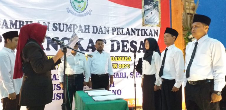 Pengambilan Sumpah dan Pelantikan Perangkat Desa Gemuruh Kec. Padamara